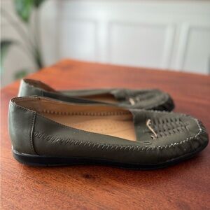 Comfortview Women’s Driving Loafers Leather Braid Slip on Olive Green Size 12 W